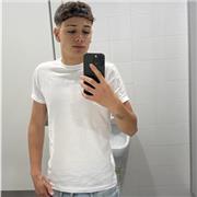 Soy un estudiante el cual le gusta enseñar y aprender, quiero enseñar mis habilidades a esos niños que estan empezando el curso